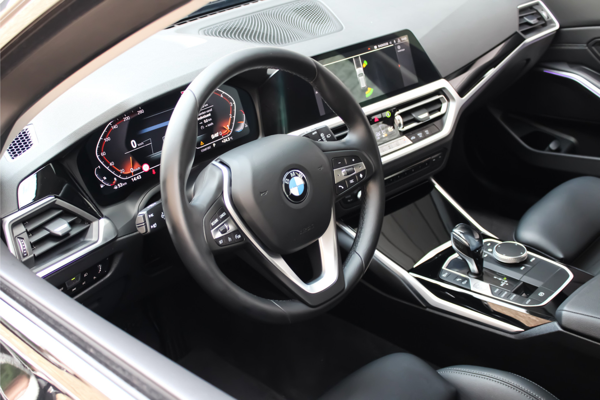 45808301-1.jpg